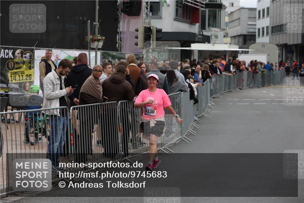 12.06.2026 - Holstenköstenlauf Andreas Tolksdorf http://msf.ph/oto/9745683 12.06.2026 18:14:48 Laufen 14, 11, 26, 2030, 4330 meine-sportfotos.de