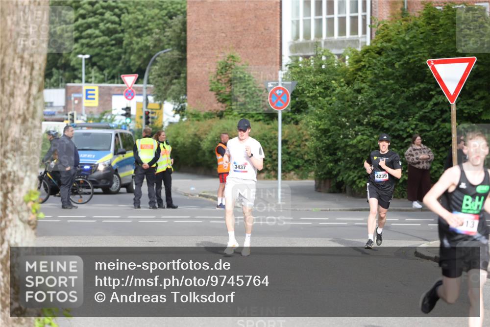 12.06.2026 - Holstenköstenlauf Andreas Tolksdorf http://msf.ph/oto/9745764 12.06.2026 19:08:16 Laufen 3437, 4239 meine-sportfotos.de