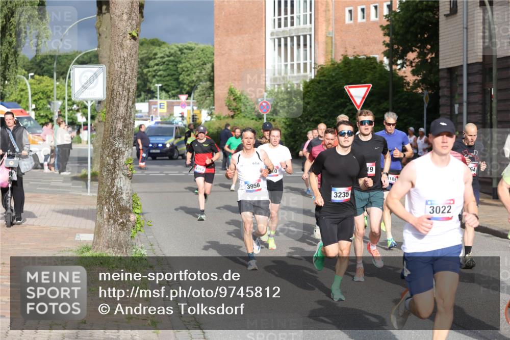 12.06.2026 - Holstenköstenlauf Andreas Tolksdorf http://msf.ph/oto/9745812 12.06.2026 19:08:50 Laufen 4314, 3956, 1115, 3235, 19, 188, 3022, 64 meine-sportfotos.de