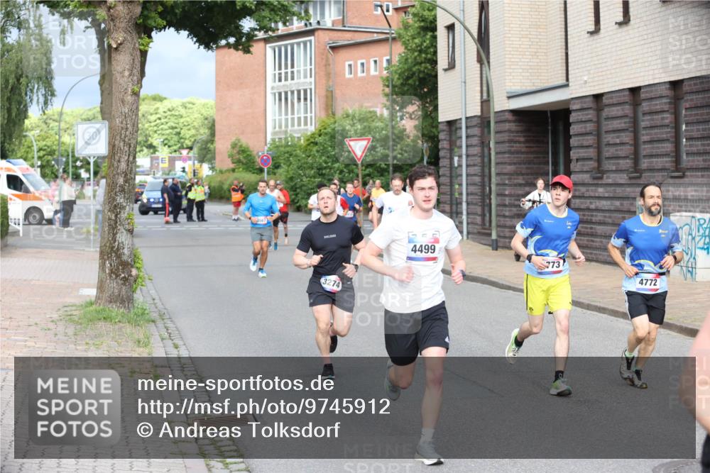 12.06.2026 - Holstenköstenlauf Andreas Tolksdorf http://msf.ph/oto/9745912 12.06.2026 19:09:50 Laufen 567, 3274, 4499, 773, 4772 meine-sportfotos.de