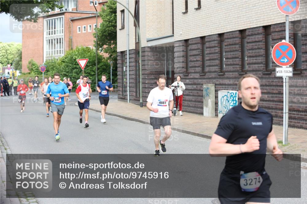 12.06.2026 - Holstenköstenlauf Andreas Tolksdorf http://msf.ph/oto/9745916 12.06.2026 19:09:52 Laufen 3567, 4428, 3932, 4661, 3274, 10, 06, 15, 06, 26 meine-sportfotos.de