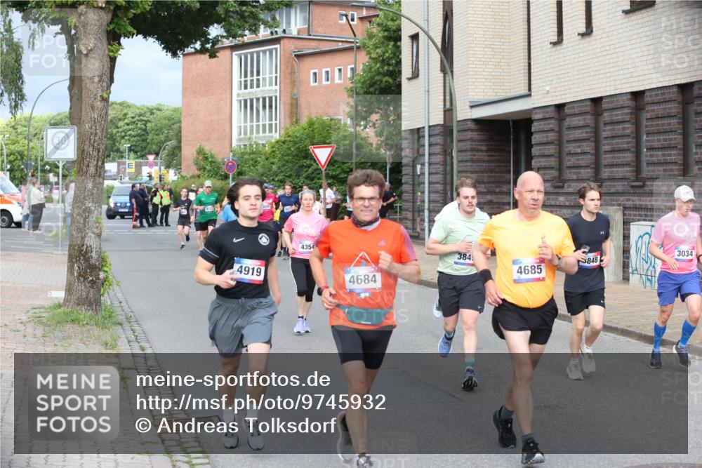 12.06.2026 - Holstenköstenlauf Andreas Tolksdorf http://msf.ph/oto/9745932 12.06.2026 19:10:01 Laufen 4919, 4354, 4684, 384, 3034, 848, 4685 meine-sportfotos.de