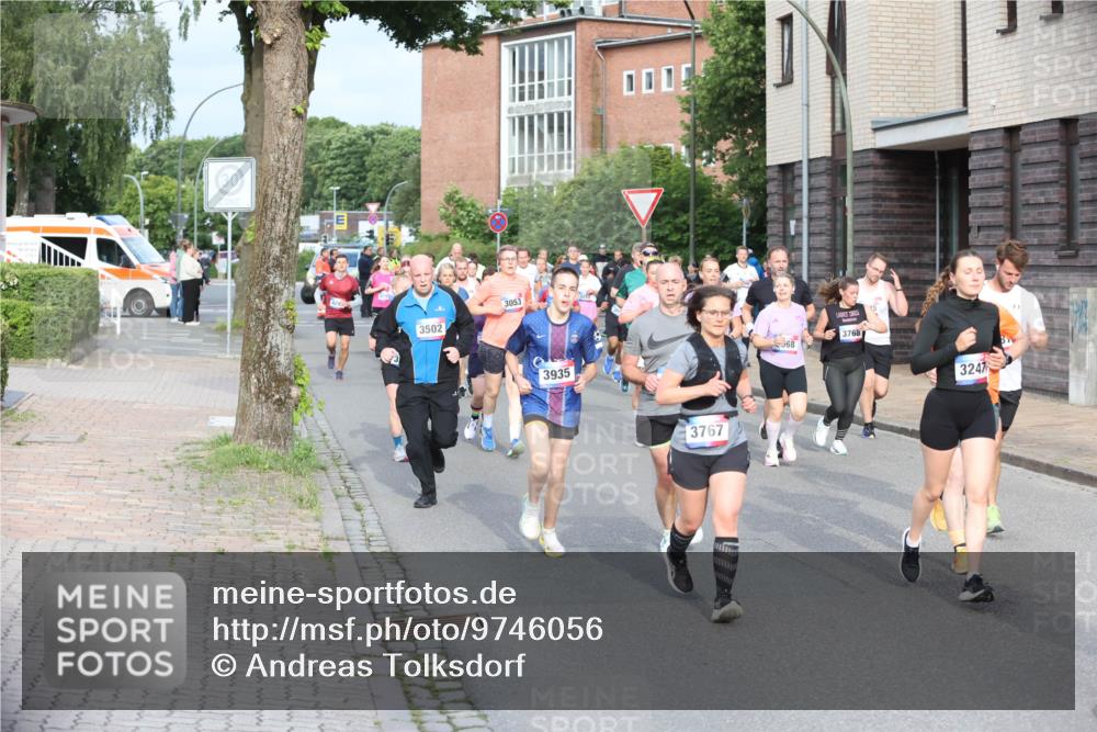 12.06.2026 - Holstenköstenlauf Andreas Tolksdorf http://msf.ph/oto/9746056 12.06.2026 19:11:11 Laufen 3502, 3053, 3935, 3767, 568, 3768, 3247 meine-sportfotos.de