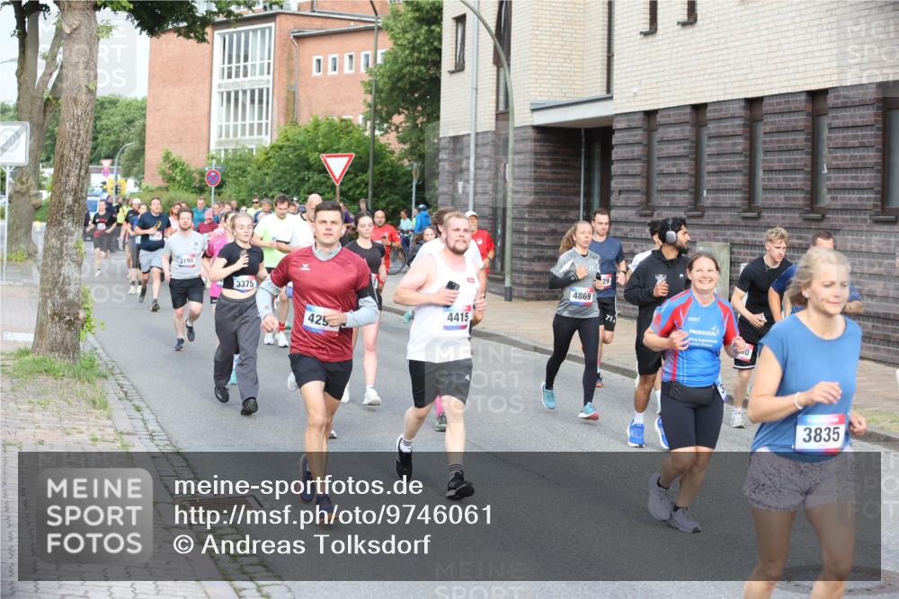 12.06.2026 - Holstenköstenlauf Andreas Tolksdorf http://msf.ph/oto/9746061 12.06.2026 19:11:17 Laufen 3190, 3375, 4415, 425, 4869, 71, 3835 meine-sportfotos.de