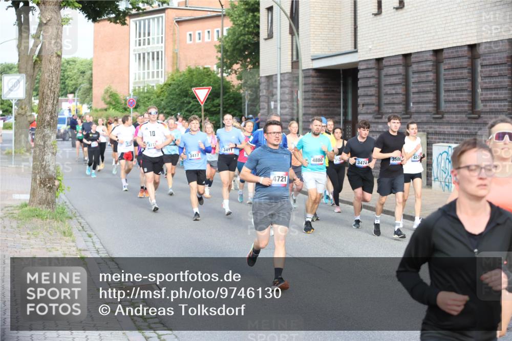 12.06.2026 - Holstenköstenlauf Andreas Tolksdorf http://msf.ph/oto/9746130 12.06.2026 19:12:00 Laufen 10, 4721, 3417, 3411, 4721, 4880, 313, 3506, 457, 3474 meine-sportfotos.de