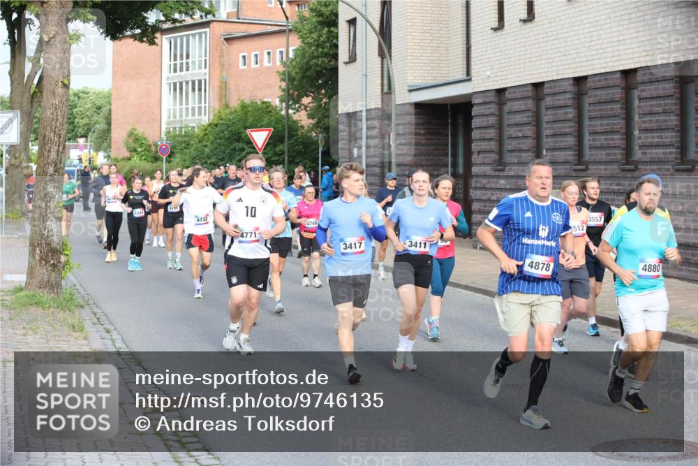 12.06.2026 - Holstenköstenlauf Andreas Tolksdorf http://msf.ph/oto/9746135 12.06.2026 19:12:02 Laufen 4244, 4245, 4732, 105, 10, 4748, 4771, 3557, 512, 3417, 3411, 4878, 4880 meine-sportfotos.de
