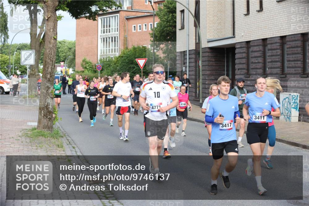 12.06.2026 - Holstenköstenlauf Andreas Tolksdorf http://msf.ph/oto/9746137 12.06.2026 19:12:03 Laufen 4244, 4245, 10, 4771, 4748, 3511, 3417, 3411 meine-sportfotos.de