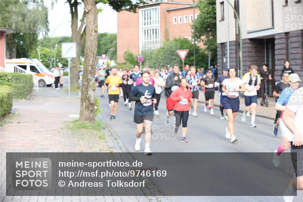 12.06.2026 - Holstenköstenlauf Andreas Tolksdorf http://msf.ph/oto/9746169 12.06.2026 19:12:29 Laufen 4693, 4268, 4743 meine-sportfotos.de