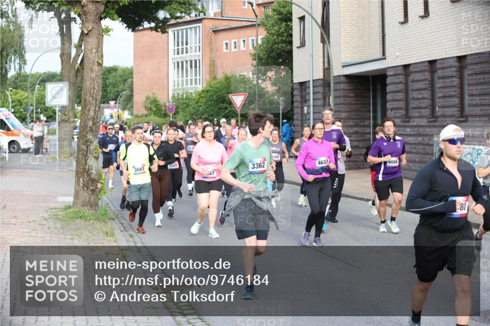 12.06.2026 - Holstenköstenlauf Andreas Tolksdorf http://msf.ph/oto/9746184 12.06.2026 19:12:39 Laufen 3583, 4825, 3238, 67, 3362, 160, 4633, 4088, 80 meine-sportfotos.de