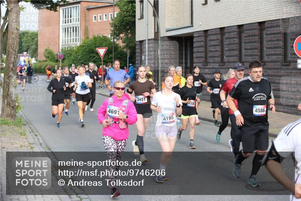 12.06.2026 - Holstenköstenlauf Andreas Tolksdorf http://msf.ph/oto/9746206 12.06.2026 19:12:53 Laufen 4691, 3451, 4190, 3330, 3063, 3753, 04872, 96, 8299, 4586, 10 meine-sportfotos.de