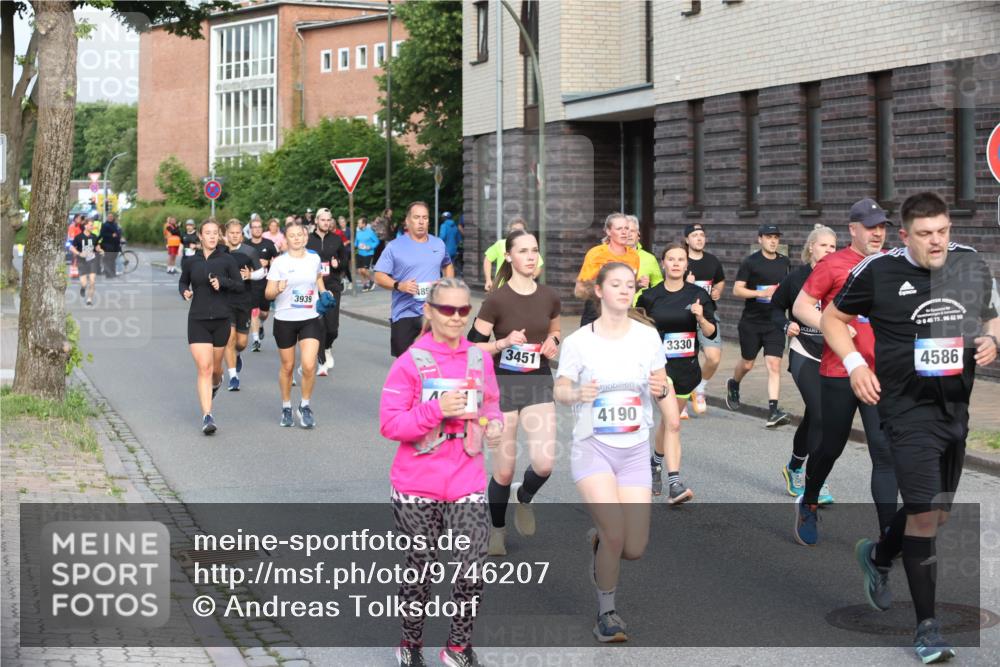 12.06.2026 - Holstenköstenlauf Andreas Tolksdorf http://msf.ph/oto/9746207 12.06.2026 19:12:53 Laufen 3939, 485, 3451, 4190, 3330, 048, 72, 96, 1299, 4586 meine-sportfotos.de
