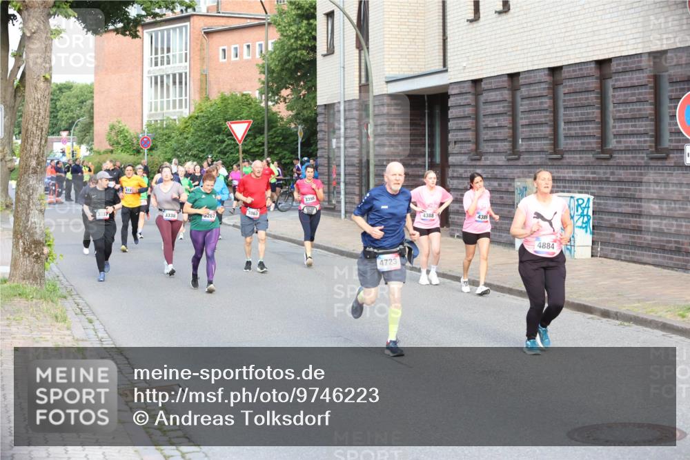12.06.2026 - Holstenköstenlauf Andreas Tolksdorf http://msf.ph/oto/9746223 12.06.2026 19:13:03 Laufen 472, 3863, 3338, 5267, 3395, 4723, 4388, 4389, 4884 meine-sportfotos.de