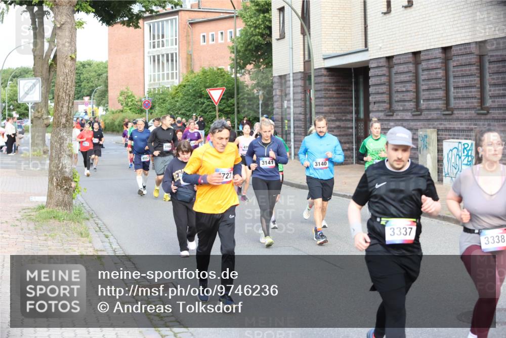 12.06.2026 - Holstenköstenlauf Andreas Tolksdorf http://msf.ph/oto/9746236 12.06.2026 19:13:09 Laufen 3472, 4557, 390, 479, 727, 3141, 3140, 3337, 3338 meine-sportfotos.de