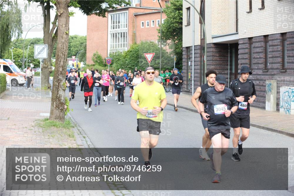12.06.2026 - Holstenköstenlauf Andreas Tolksdorf http://msf.ph/oto/9746259 12.06.2026 19:13:21 Laufen 3183, 380, 3045, 480 meine-sportfotos.de