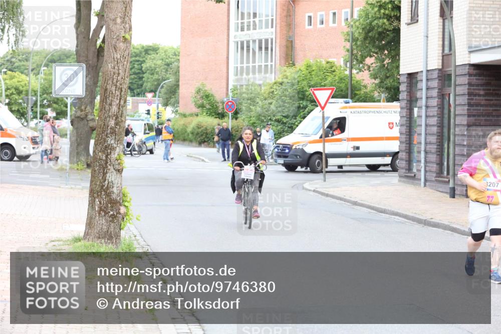 12.06.2026 - Holstenköstenlauf Andreas Tolksdorf http://msf.ph/oto/9746380 12.06.2026 19:16:21 Laufen 3207 meine-sportfotos.de