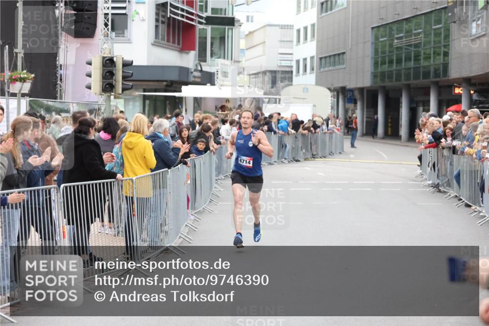 12.06.2026 - Holstenköstenlauf Andreas Tolksdorf http://msf.ph/oto/9746390 12.06.2026 19:37:44 Laufen 4714 meine-sportfotos.de