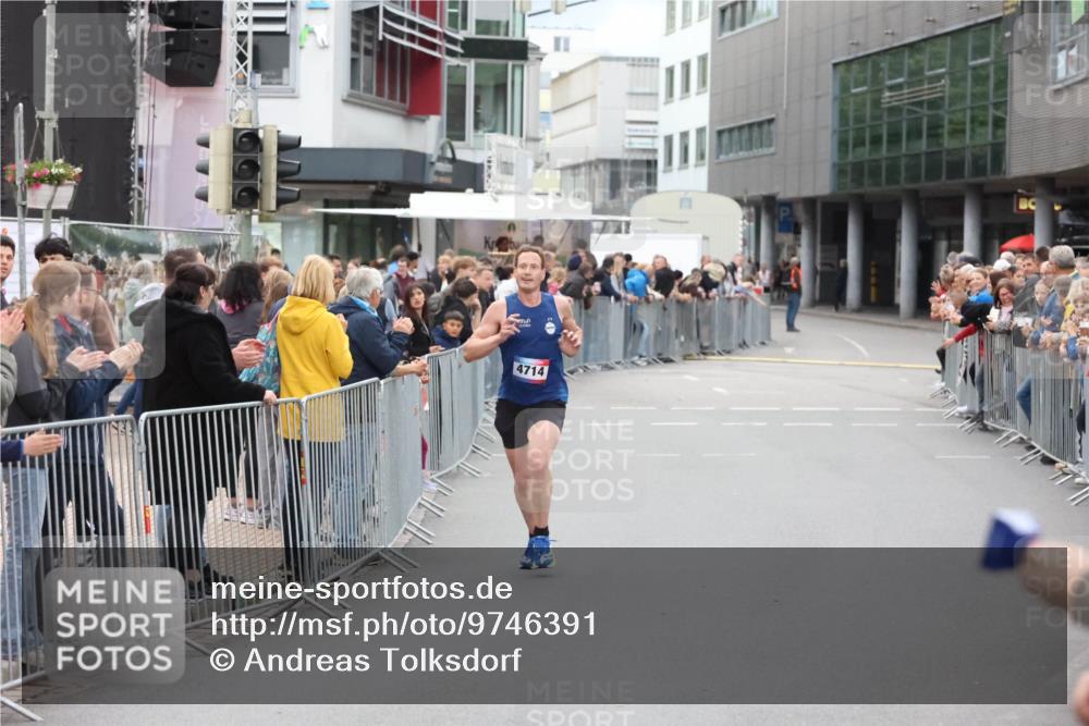 12.06.2026 - Holstenköstenlauf Andreas Tolksdorf http://msf.ph/oto/9746391 12.06.2026 19:37:44 Laufen 4714 meine-sportfotos.de