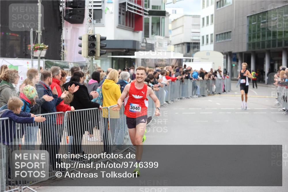 12.06.2026 - Holstenköstenlauf Andreas Tolksdorf http://msf.ph/oto/9746399 12.06.2026 19:38:22 Laufen 3040 meine-sportfotos.de