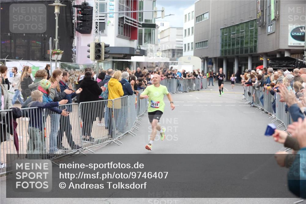 12.06.2026 - Holstenköstenlauf Andreas Tolksdorf http://msf.ph/oto/9746407 12.06.2026 19:38:54 Laufen 3515 meine-sportfotos.de