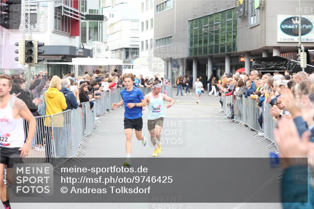 12.06.2026 - Holstenköstenlauf Andreas Tolksdorf http://msf.ph/oto/9746425 12.06.2026 19:39:59 Laufen 422, 3026 meine-sportfotos.de