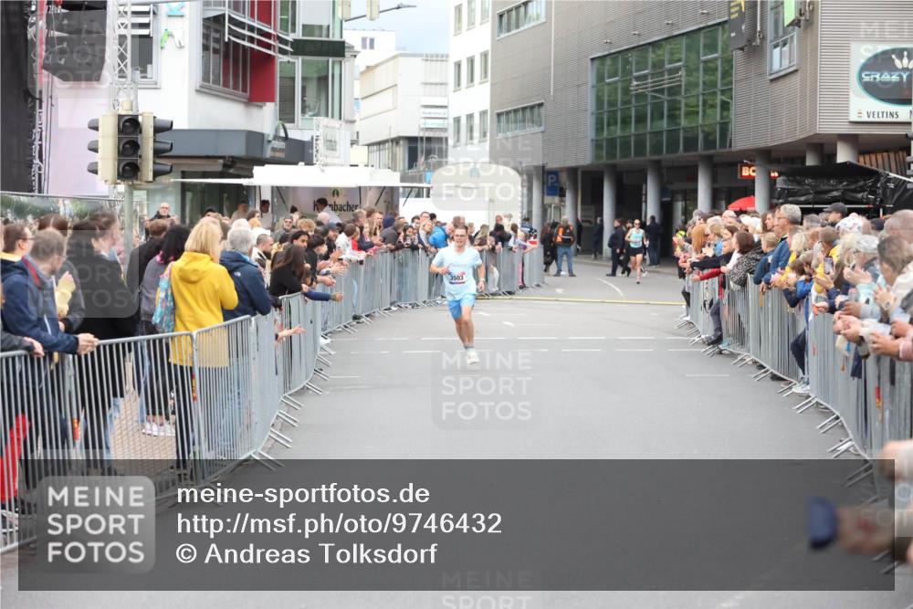 12.06.2026 - Holstenköstenlauf Andreas Tolksdorf http://msf.ph/oto/9746432 12.06.2026 19:40:06 Laufen 3503 meine-sportfotos.de
