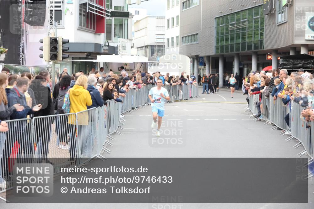 12.06.2026 - Holstenköstenlauf Andreas Tolksdorf http://msf.ph/oto/9746433 12.06.2026 19:40:07 Laufen 3503 meine-sportfotos.de