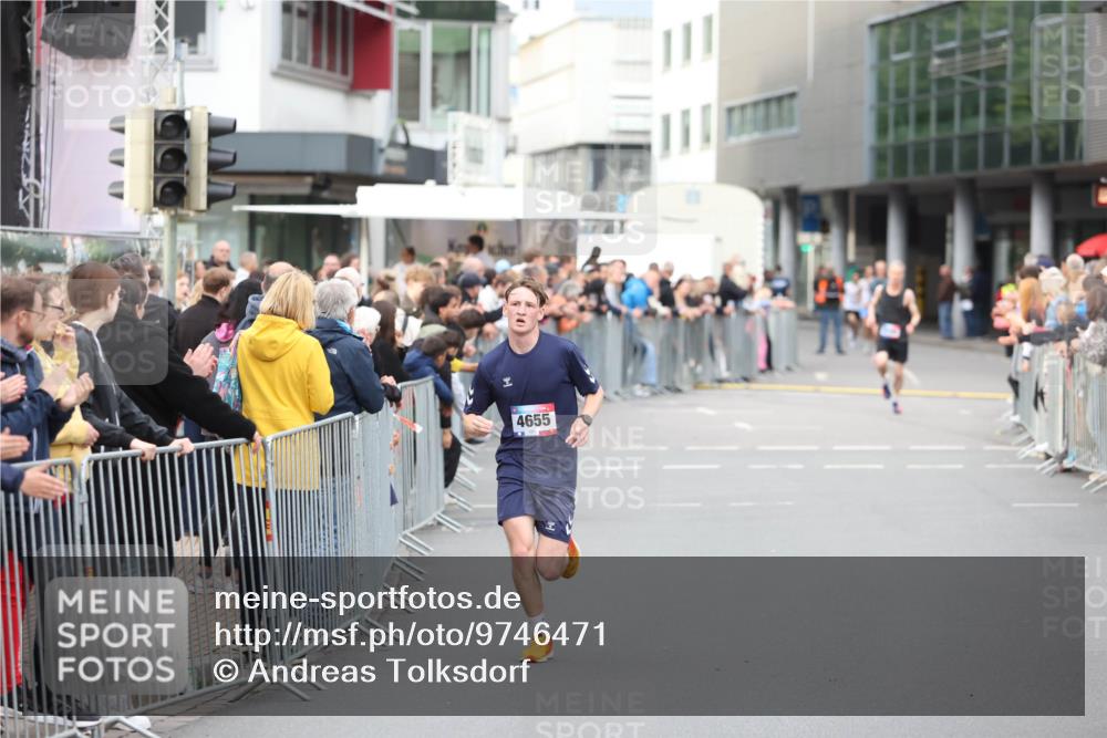 12.06.2026 - Holstenköstenlauf Andreas Tolksdorf http://msf.ph/oto/9746471 12.06.2026 19:41:08 Laufen 4655 meine-sportfotos.de