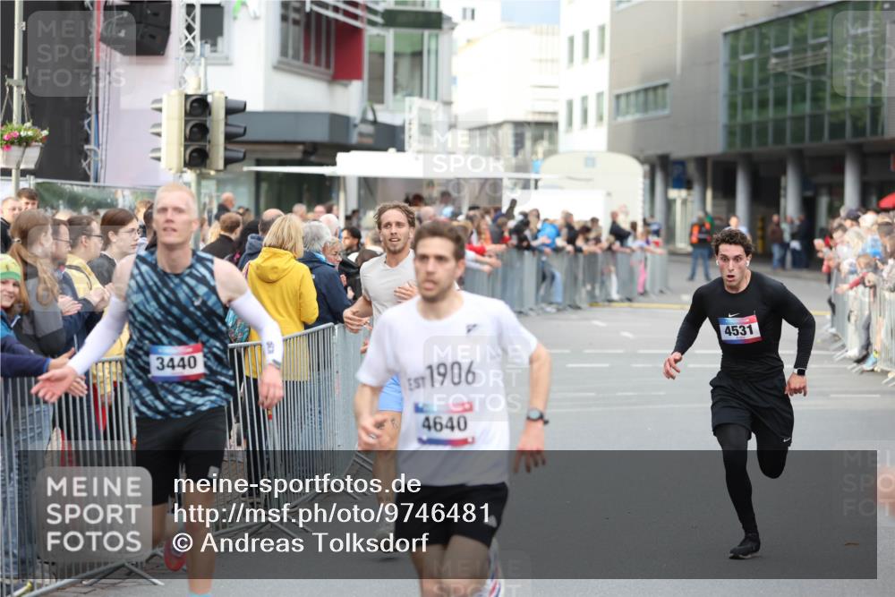 12.06.2026 - Holstenköstenlauf Andreas Tolksdorf http://msf.ph/oto/9746481 12.06.2026 19:41:26 Laufen 3440, 1906, 4640, 4531, 5, 33 meine-sportfotos.de