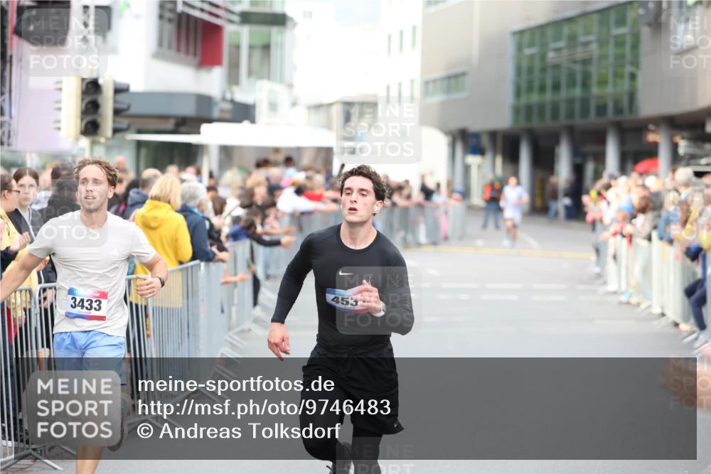 12.06.2026 - Holstenköstenlauf Andreas Tolksdorf http://msf.ph/oto/9746483 12.06.2026 19:41:27 Laufen 3433, 453 meine-sportfotos.de