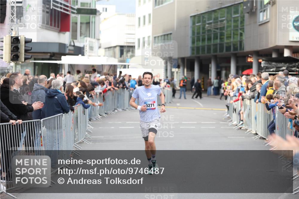 12.06.2026 - Holstenköstenlauf Andreas Tolksdorf http://msf.ph/oto/9746487 12.06.2026 19:41:37 Laufen 3271 meine-sportfotos.de