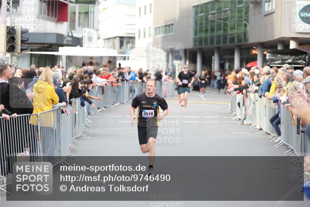 12.06.2026 - Holstenköstenlauf Andreas Tolksdorf http://msf.ph/oto/9746490 12.06.2026 19:42:00 Laufen 3510 meine-sportfotos.de