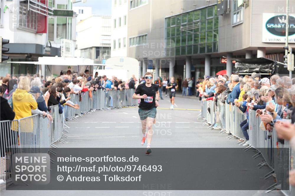 12.06.2026 - Holstenköstenlauf Andreas Tolksdorf http://msf.ph/oto/9746493 12.06.2026 19:42:04 Laufen 3219 meine-sportfotos.de