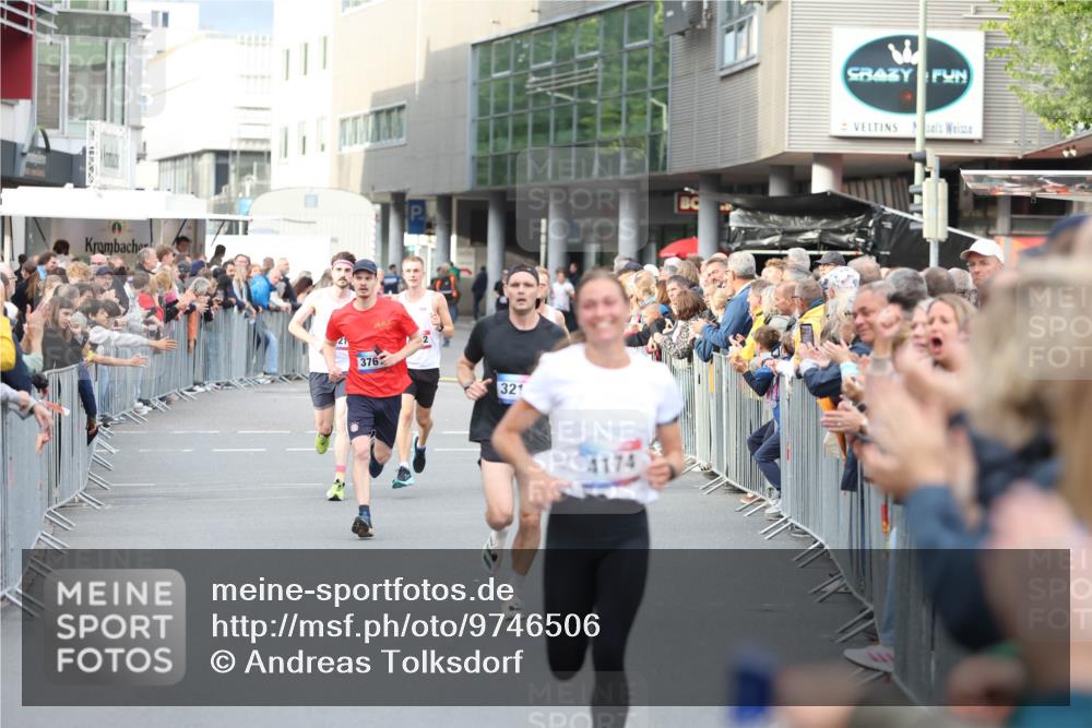 12.06.2026 - Holstenköstenlauf Andreas Tolksdorf http://msf.ph/oto/9746506 12.06.2026 19:42:22 Laufen 376, 321, 4174 meine-sportfotos.de