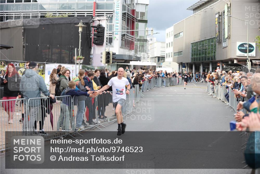 12.06.2026 - Holstenköstenlauf Andreas Tolksdorf http://msf.ph/oto/9746523 12.06.2026 19:42:53 Laufen 3786 meine-sportfotos.de
