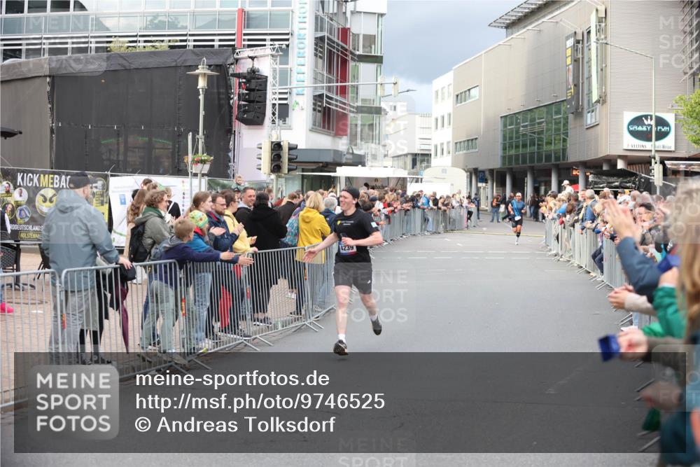 12.06.2026 - Holstenköstenlauf Andreas Tolksdorf http://msf.ph/oto/9746525 12.06.2026 19:43:01 Laufen 4239 meine-sportfotos.de