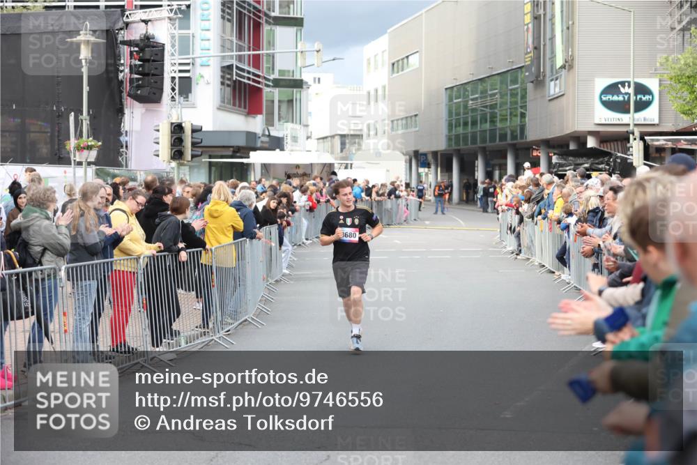 12.06.2026 - Holstenköstenlauf Andreas Tolksdorf http://msf.ph/oto/9746556 12.06.2026 19:43:39 Laufen 3680 meine-sportfotos.de