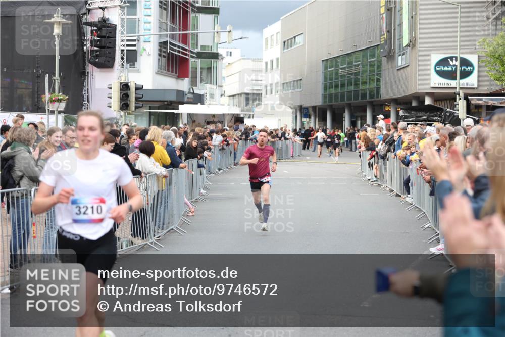 12.06.2026 - Holstenköstenlauf Andreas Tolksdorf http://msf.ph/oto/9746572 12.06.2026 19:44:02 Laufen 3210 meine-sportfotos.de