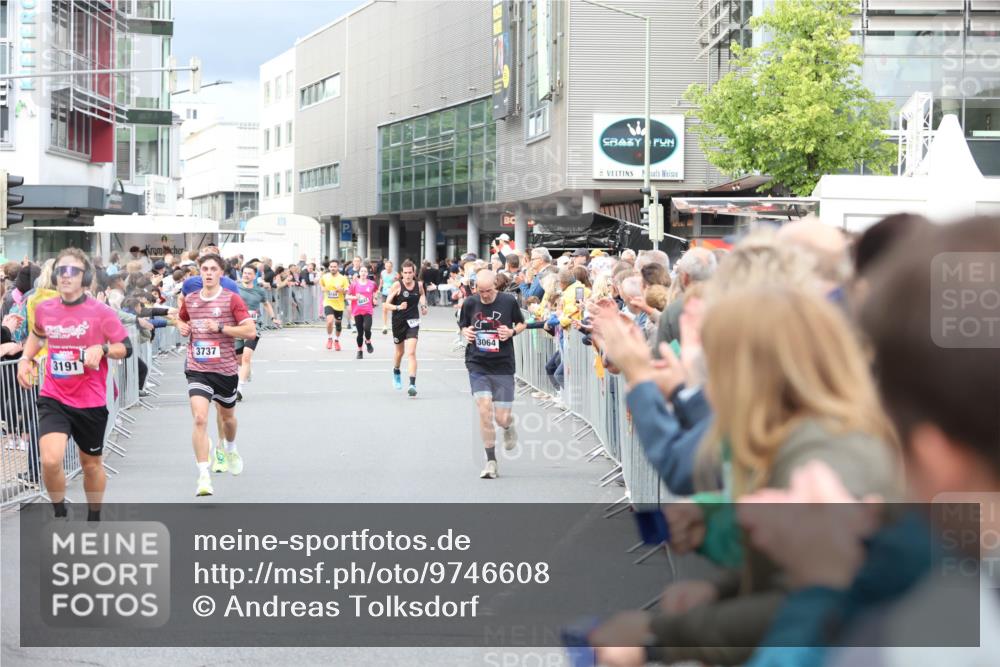 12.06.2026 - Holstenköstenlauf Andreas Tolksdorf http://msf.ph/oto/9746608 12.06.2026 19:44:56 Laufen 3191, 3737, 11, 3064 meine-sportfotos.de