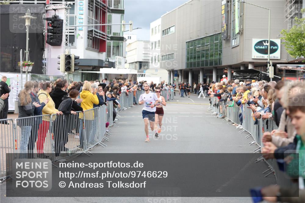 12.06.2026 - Holstenköstenlauf Andreas Tolksdorf http://msf.ph/oto/9746629 12.06.2026 19:45:19 Laufen 3295 meine-sportfotos.de