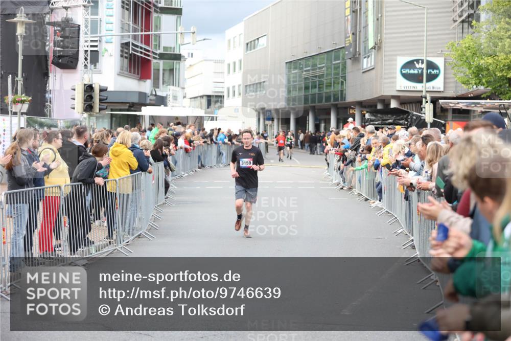 12.06.2026 - Holstenköstenlauf Andreas Tolksdorf http://msf.ph/oto/9746639 12.06.2026 19:45:40 Laufen 3159 meine-sportfotos.de