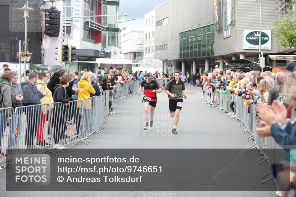 12.06.2026 - Holstenköstenlauf Andreas Tolksdorf http://msf.ph/oto/9746651 12.06.2026 19:45:58 Laufen 4314, 4573 meine-sportfotos.de