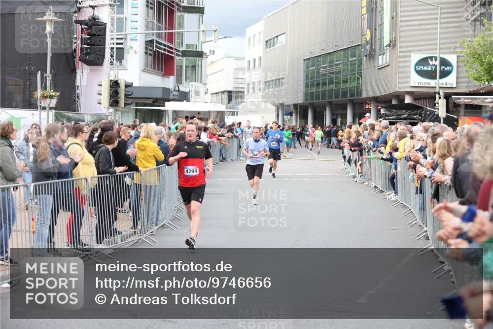 12.06.2026 - Holstenköstenlauf Andreas Tolksdorf http://msf.ph/oto/9746656 12.06.2026 19:46:10 Laufen 4294, 3881 meine-sportfotos.de
