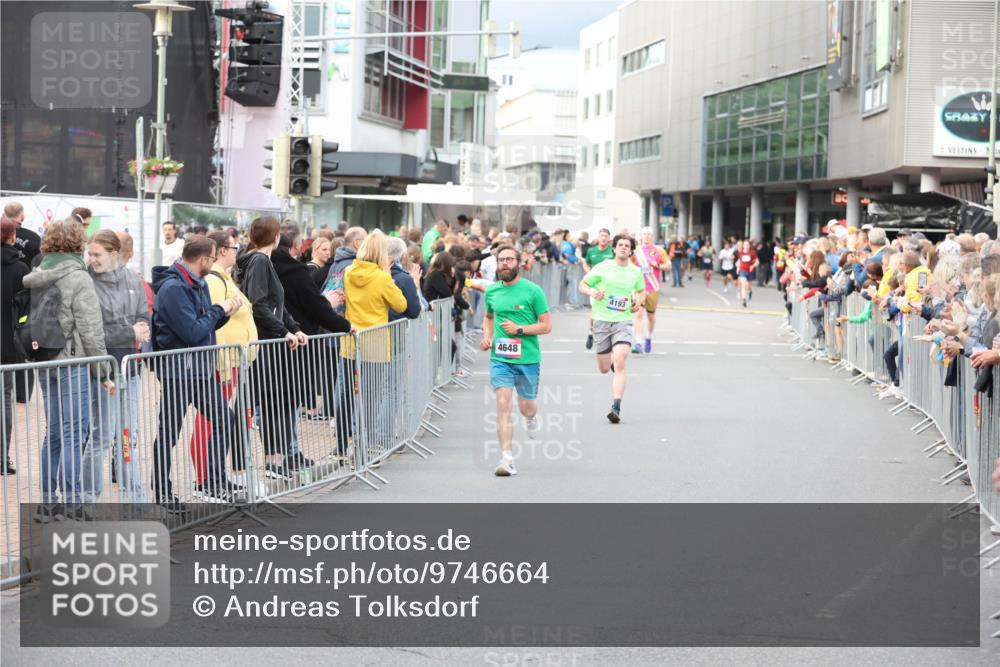 12.06.2026 - Holstenköstenlauf Andreas Tolksdorf http://msf.ph/oto/9746664 12.06.2026 19:46:23 Laufen 4648, 4193 meine-sportfotos.de