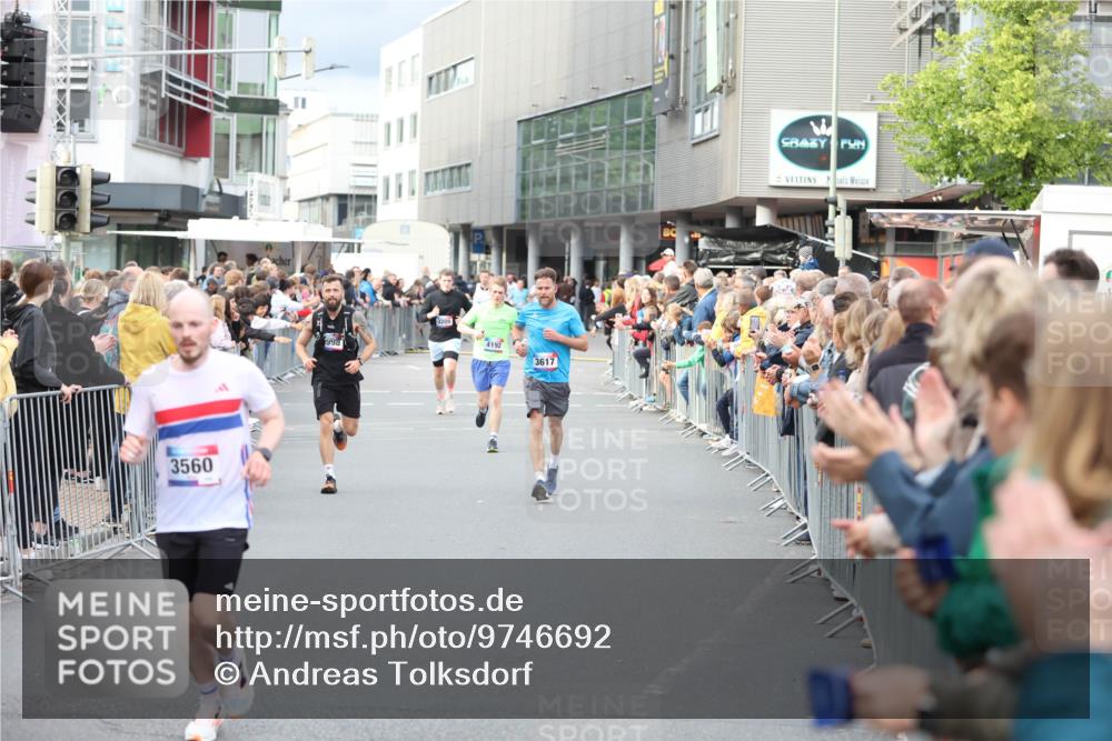 12.06.2026 - Holstenköstenlauf Andreas Tolksdorf http://msf.ph/oto/9746692 12.06.2026 19:46:45 Laufen 3560, 4192, 3617 meine-sportfotos.de