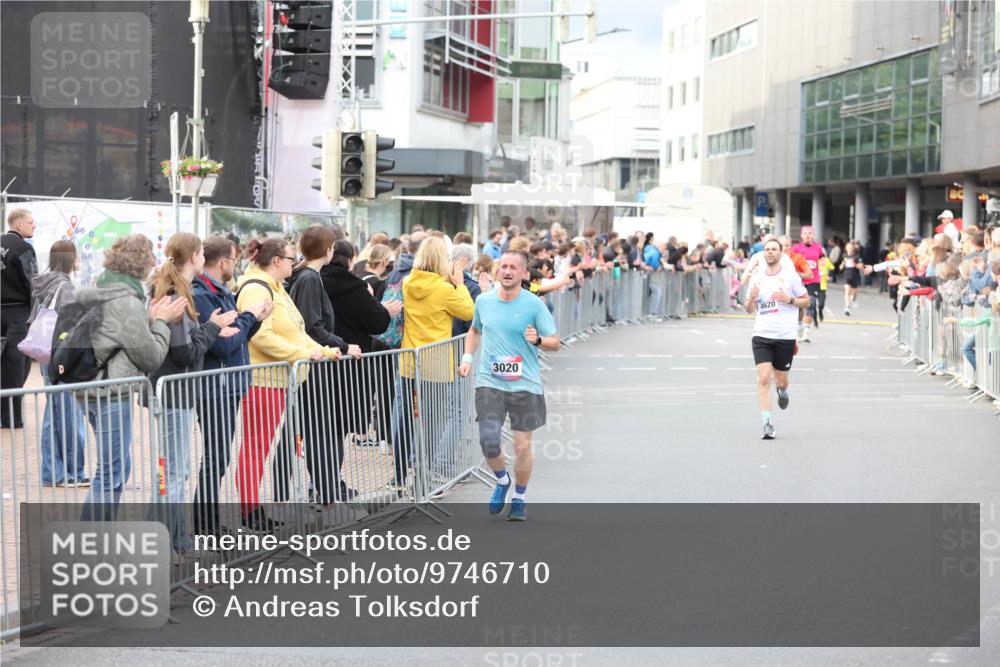 12.06.2026 - Holstenköstenlauf Andreas Tolksdorf http://msf.ph/oto/9746710 12.06.2026 19:47:00 Laufen 00, 3020, 4620 meine-sportfotos.de