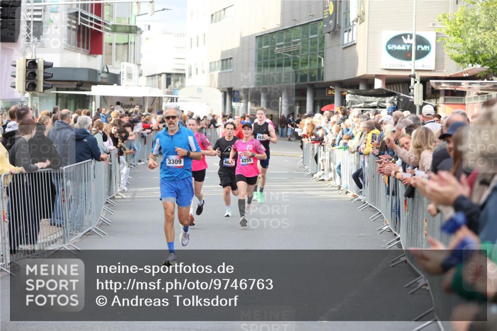 12.06.2026 - Holstenköstenlauf Andreas Tolksdorf http://msf.ph/oto/9746763 12.06.2026 19:47:46 Laufen 20, 3309, 48, 4255, 4574 meine-sportfotos.de