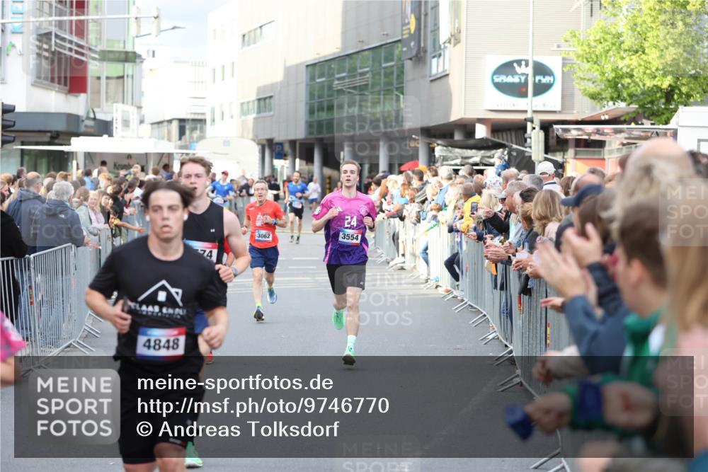 12.06.2026 - Holstenköstenlauf Andreas Tolksdorf http://msf.ph/oto/9746770 12.06.2026 19:47:50 Laufen 4848, 3062, 24, 3554 meine-sportfotos.de