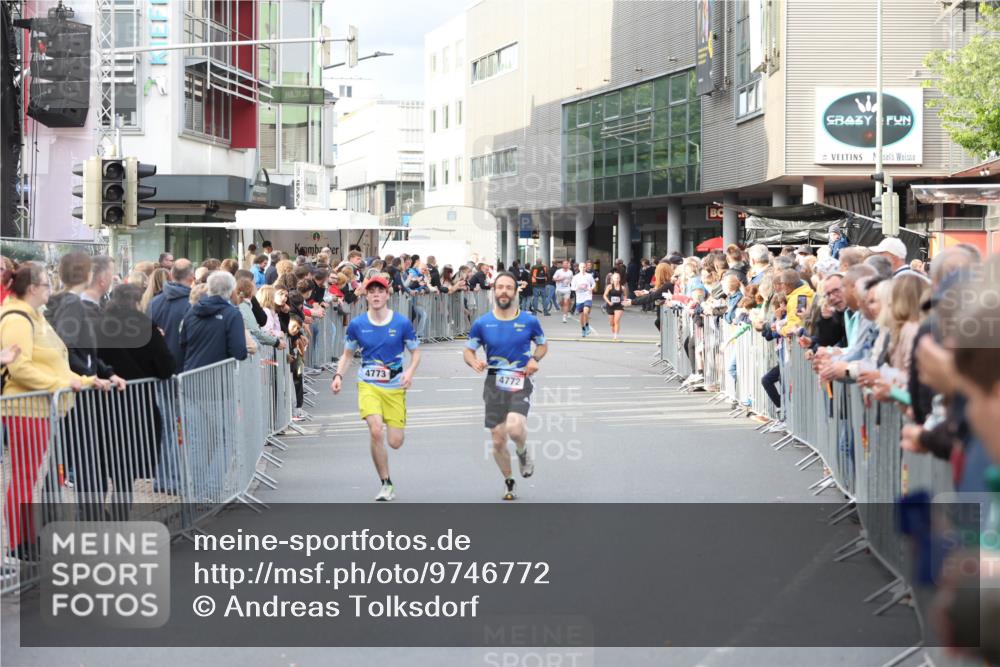 12.06.2026 - Holstenköstenlauf Andreas Tolksdorf http://msf.ph/oto/9746772 12.06.2026 19:47:55 Laufen 4773, 4772 meine-sportfotos.de