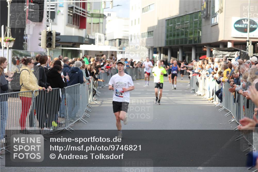 12.06.2026 - Holstenköstenlauf Andreas Tolksdorf http://msf.ph/oto/9746821 12.06.2026 19:48:46 Laufen 4176 meine-sportfotos.de
