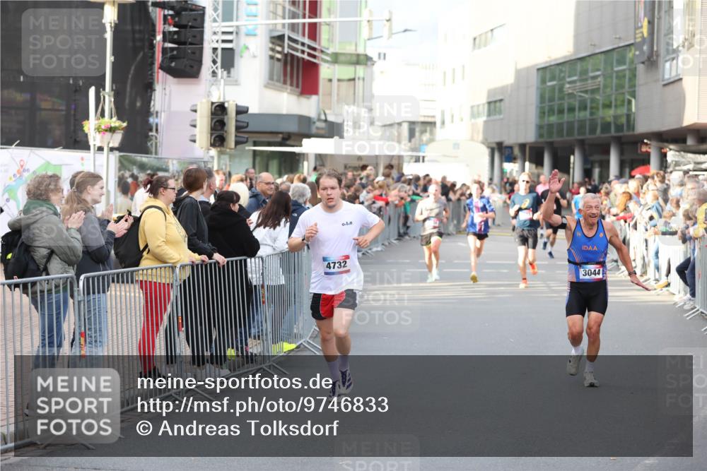 12.06.2026 - Holstenköstenlauf Andreas Tolksdorf http://msf.ph/oto/9746833 12.06.2026 19:48:52 Laufen 4732, 3044 meine-sportfotos.de